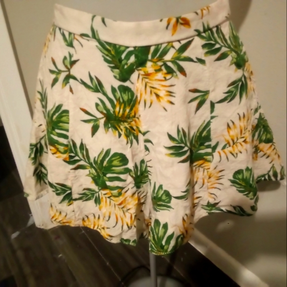 A line Skort Sz S by Voge
